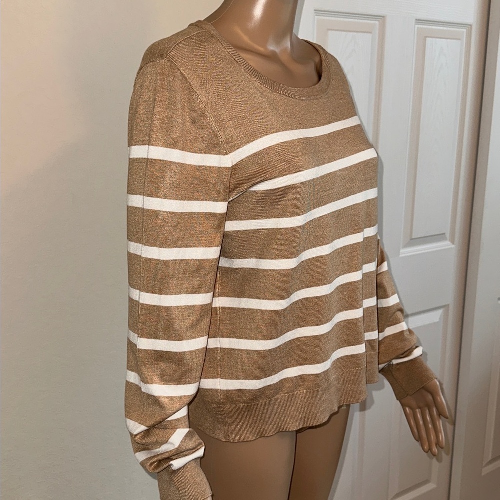 NWT Vince Camuto Tan and White Striped Sweater size large. - Picture 2 of 14